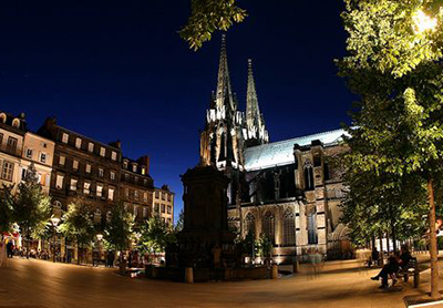 https://static.digitaltravelcdn.com/bucket/tek3r2c/clermont-ferrand.jpg