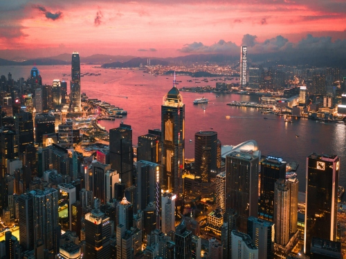 https://static.digitaltravelcdn.com/destinations/香港.jpg