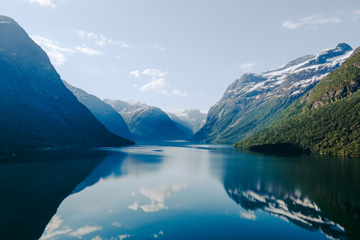 Seeing the Norwegian Fjords by car